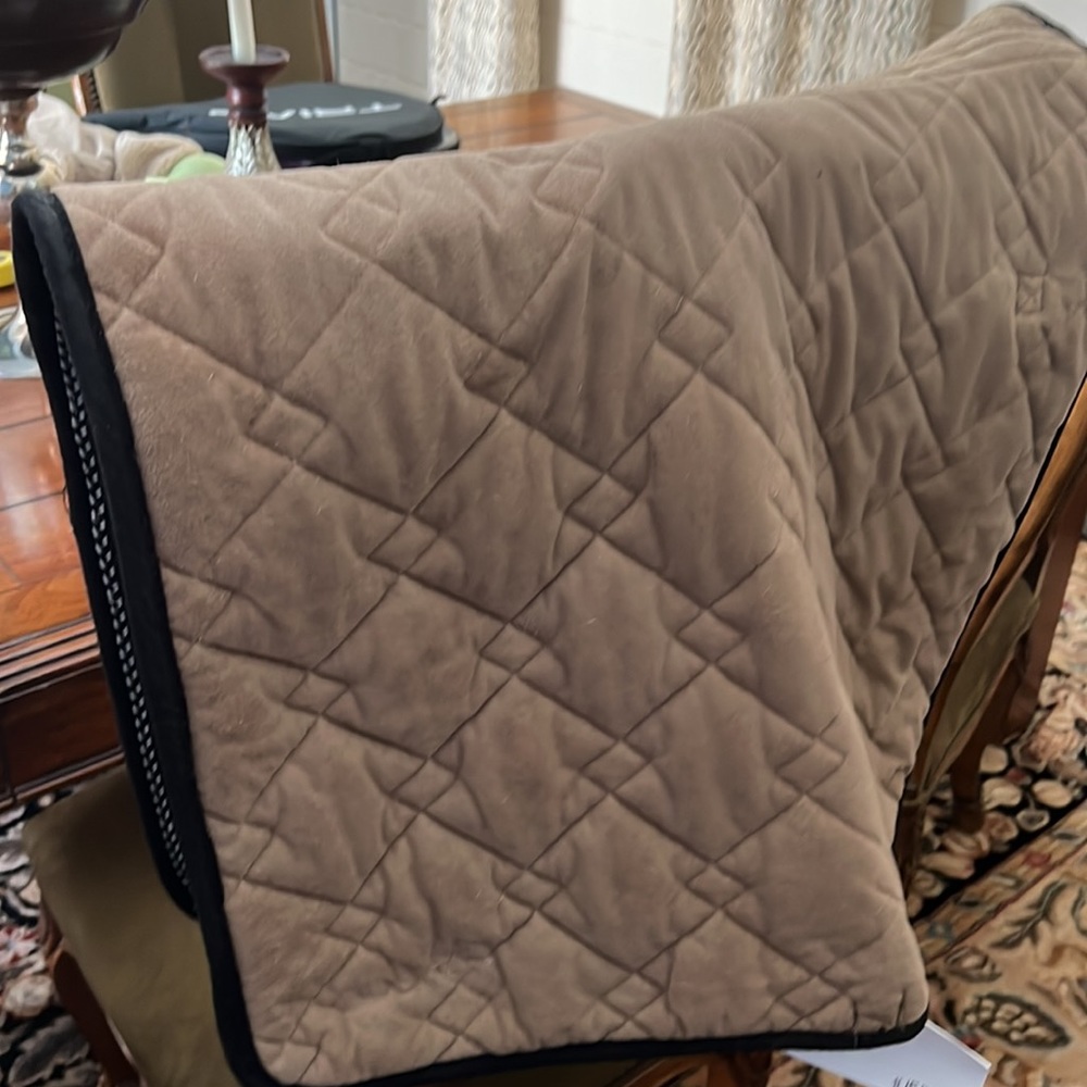 EUC FULL ROMA SADDLE PAD - Picture 3 of 3